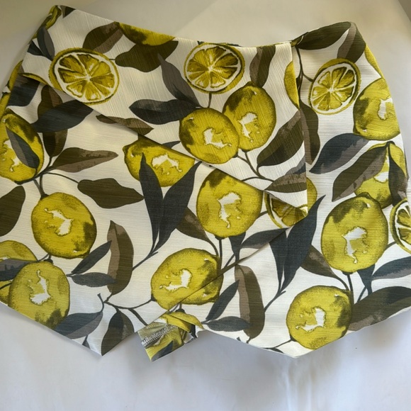 TOP SHOP LEMON SKORT - Picture 1 of 5